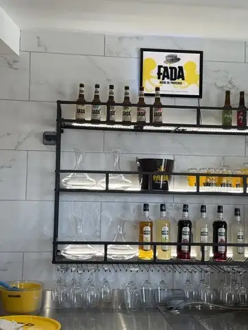Dgustation sur place dans notre snack, cave  vins et picerie fine  Six-Fours Le Brusc